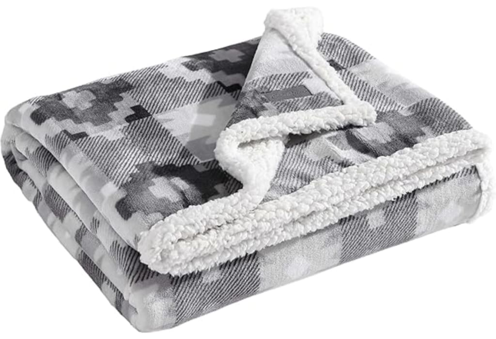 Eddie Bauer UltraPlush Collection Throw Blanket for 17