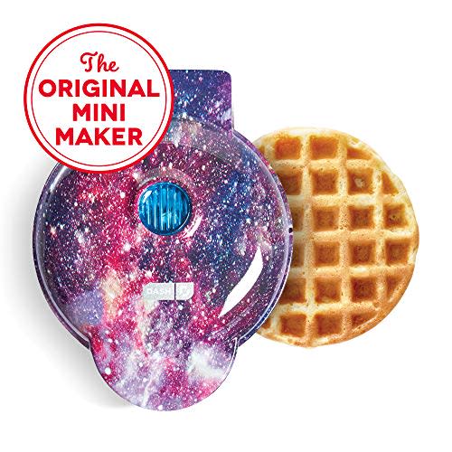 DASH Mini Waffle Bowl Maker for Breakfast, Burrito Bowls, Ice Cream and  Other Sweet Desserts, Recipe Guide Included - Aqua
