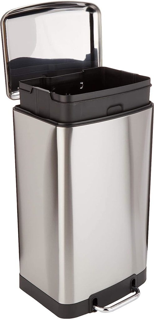 amazon-basics-40-liter-trash-can-for-36-via-prime-b-10108fm-40l