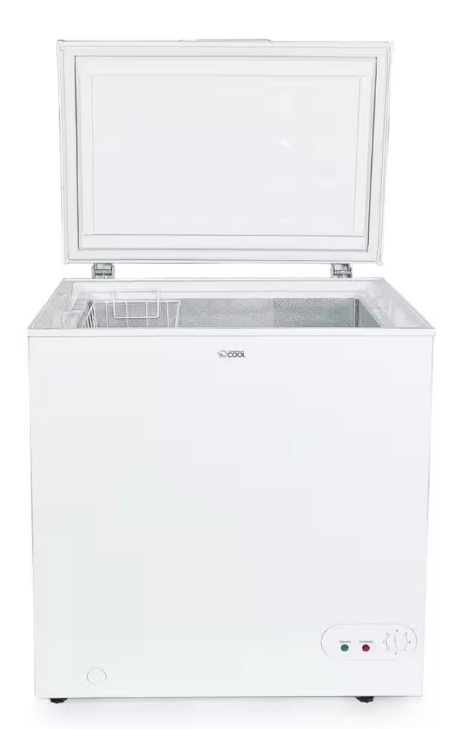 Commercial Cool 5.4cu. ft. Chest Freezer for 292 CCFE546
