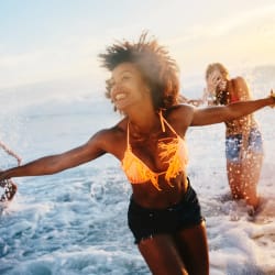 How to Buy a Swimsuit Online