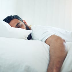 How to Save on Bedding and Towels Online