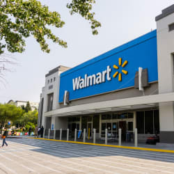 Does Walmart Take Apple Pay in 2025?