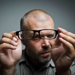 6 Things to Know When Buying Glasses Online