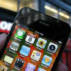 Current Verizon Users Can Now Score a Better Data Plan or Cheaper Rates — But You Have to Act