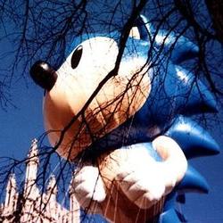 10 of Our Favorite Balloons From Macy's Thanksgiving Day Parade History