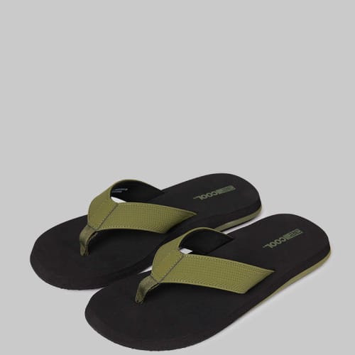 32 Degrees Men's Casual Comfort Flip-Flops for $10 + free shipping w/ $24